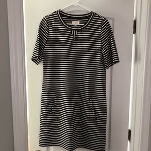 Amazing little Lou and Grey dress with pockets!